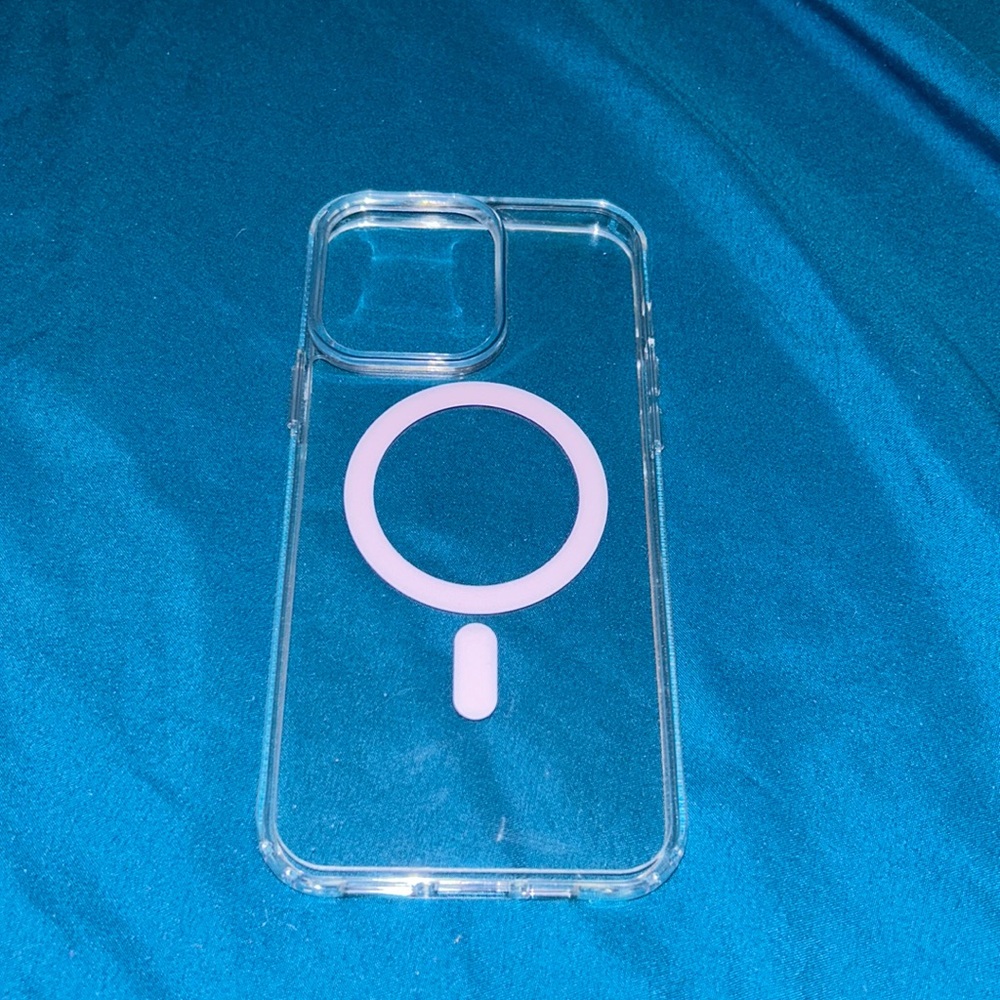 NWOT Apple iPhone 14 Pro Clear Case with MagSafe